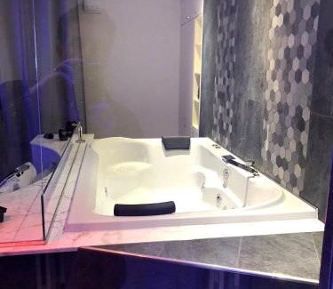 Santa Maria degli Angeli Apartment | LOFT CON SPA PRIVATA