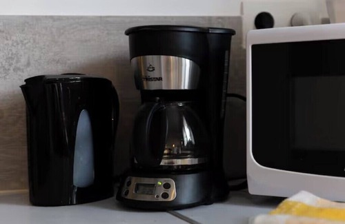 Sainte-Genevieve-des-Bois Apartment | Loft with Mezzanine Bedroom