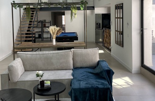 Gignac Apartment | Loft High Tech Industriel, de Standing