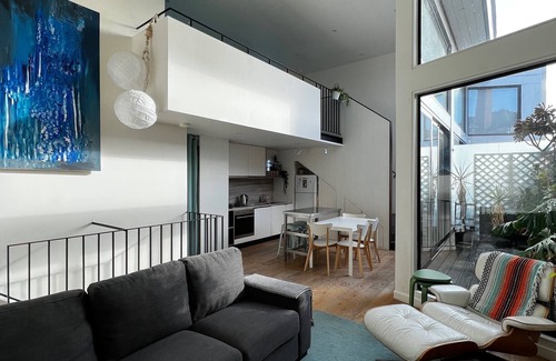 Brighton East House | Loft In Brighton East Village
