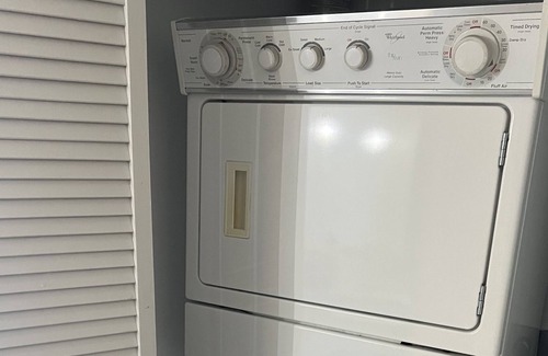 Riverside Terrace Apartment | Loft in Houston with Lounge, Pool, Courtyard, Dog Park, Gazebo and Leisure Area