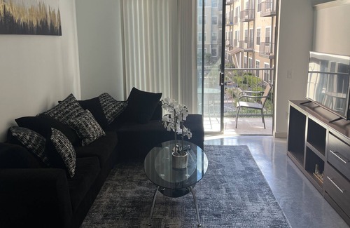 Riverside Terrace Apartment | Loft in Houston with Lounge, Pool, Courtyard, Dog Park, Gazebo and Leisure Area