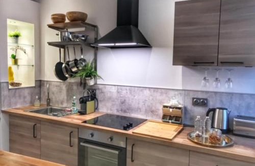 Petite-France Apartment | Loft - L'esquisse - Centre