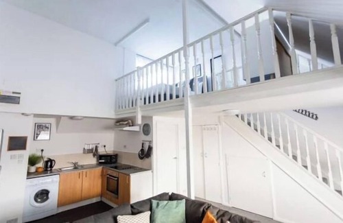 Leigh-on-Sea Apartment | Loft Living Leigh-on-Sea