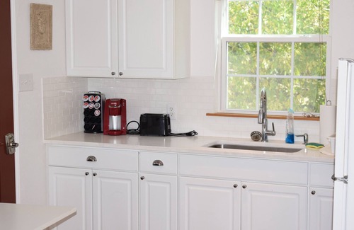 McKinney Apartment | Loft Mckinney is an upstairs studio efficiency apartment seven blocks from