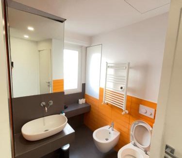 Monte Sacro Apartment | Loft Moderno Monte Senario- Colosseo in 15 Min in Metro