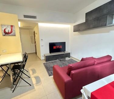 Monte Sacro Apartment | Loft Moderno Monte Senario- Colosseo in 15 Min in Metro