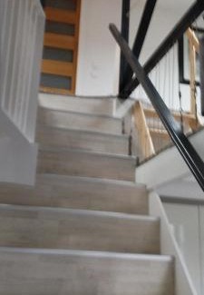 Dainville Apartment | Loft-style duplex apartment