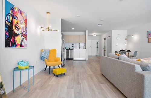 Ojus Apartment | Loft Style Unit with Open Layout