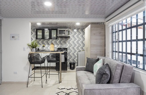 Fontibon Apartment | Loft with private terrace - 10 mins Airport & Embassy