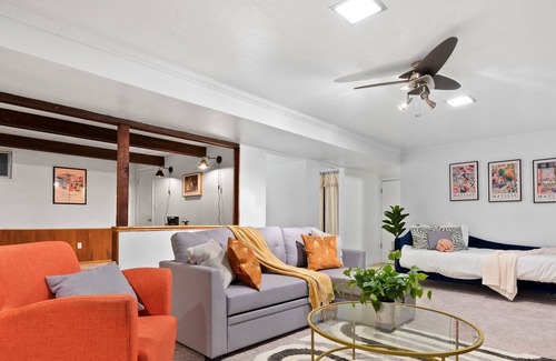 Bear Valley Apartment | Loftium | Dreamy 1 BR Guest Suite in Bear Valley