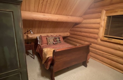 Durango - Purgatory House | Log cabin estate-hot tub, sauna privacy views close to town yet far enough away