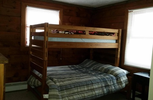 Alexandria House | Log Cabin in the Middle Of It All