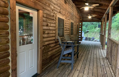 Jasper Cabin | Log Cabin in the North Georgia Mountains