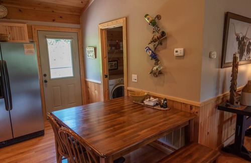 West Jefferson Cabin | Log Cabin in West Jefferson - Fishing Pong + Hot Tub + Fire Pit + Mountain Views