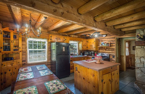 Three Rivers Cabin | Log Cabin Living in the Sierra Western!