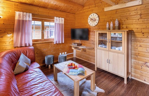 Salem Apartment | Log cabin Max, 97 sqm, 4 bedrooms, covered terrace, max. 8 persons
