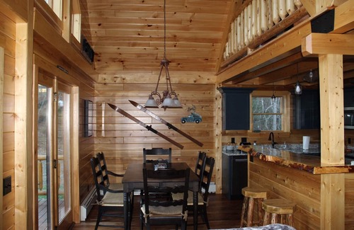 Twin Mountain House | Log Cabin minutes from Bretton Woods!
