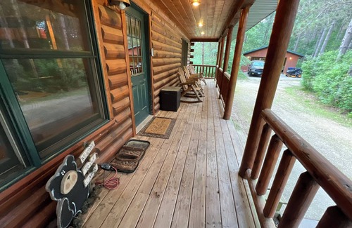 Babcock Cabin | Log Cabin Near Lakes & Trails – Fireplace, Fire Pit, Patio & Games for All