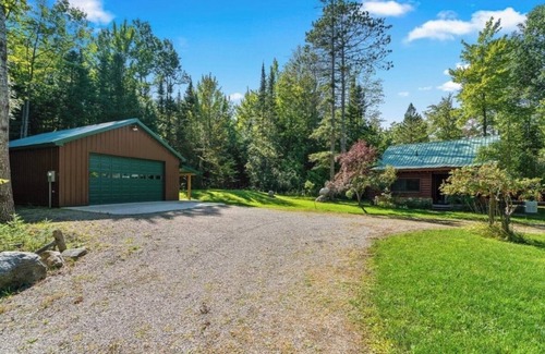 Cheboygan Cabin | Log Cabin near Mackinaw, Mullet & Burt Lake!