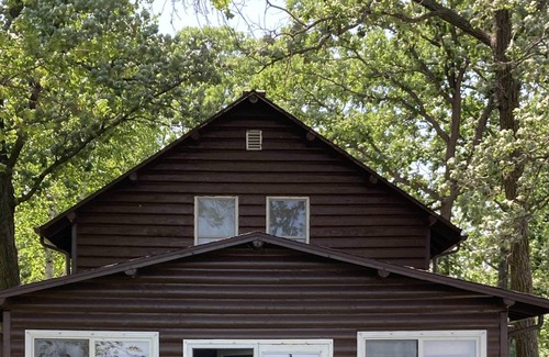 Detroit Lakes Cabin | Log Cabin on Lake Sallie