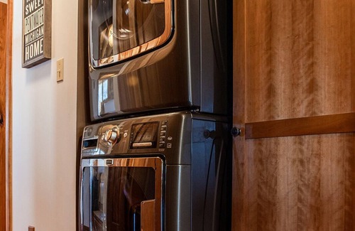 Pentwater House | Log Cabin on the Lake