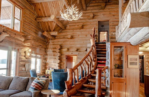 Pentwater House | Log Cabin on the Lake