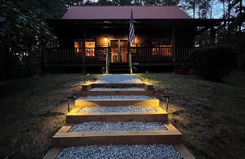 Monroe Cabin | Log Cabin Retreat in Monroe