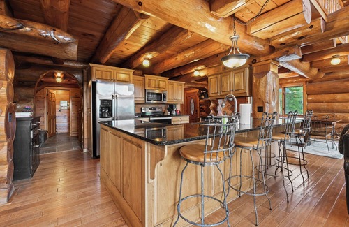 Fish Creek Cabin | Log Cabin w/Private Pickleball Court in Fish Creek!