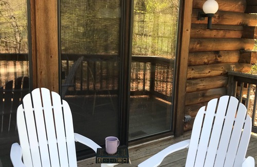 Wardsboro Cabin | Log Cabin with Hot Tub - Perfect for family vacation and group getaways!