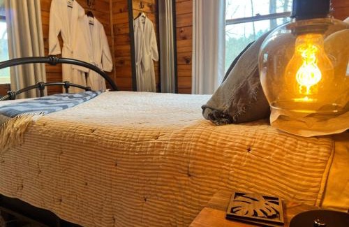 Blue Ridge House | Log Cabin with Mountain View and Privacy