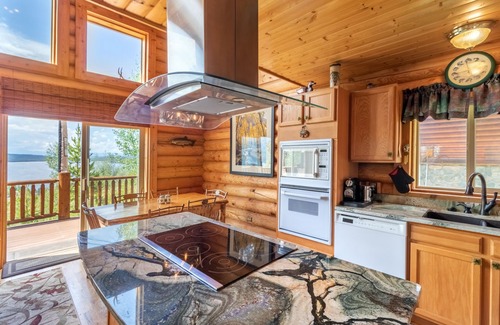Grand Lake Ski Chalet | Log Chalet with Amazing Views- Special Last Minute Pricing- Book Now!
