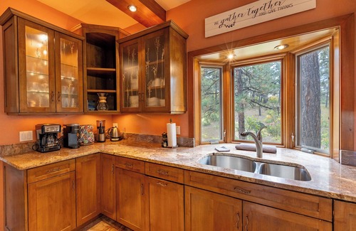 Pagosa Springs House | Log Hill Lodge-BEST VIEWS, Hot tub, Close to town+Wolf Creek, privately owned