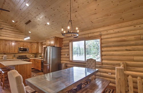 West Yellowstone Cabin | Log home-4.9 miles from Yellowstone's west gate! Great for snowmobiler groups.