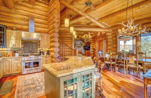Pagosa Springs House | Log home in Pagosa springs with spectacular views!