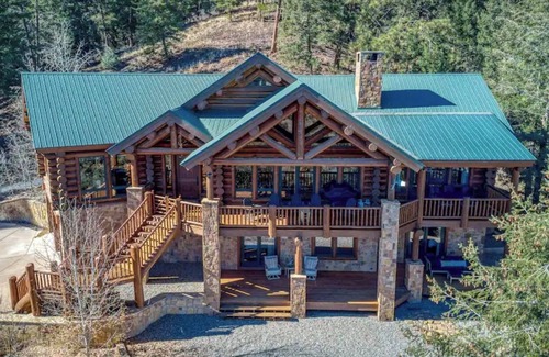 Pagosa Springs House | Log home in Pagosa springs with spectacular views!