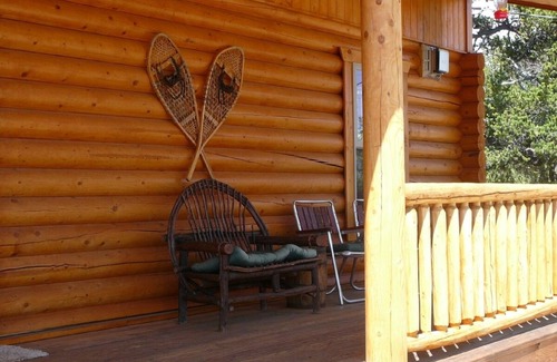 Warm Springs Cabin | Log Home in Warm Springs Ranch, Fairplay, CO STR License 24-0249n