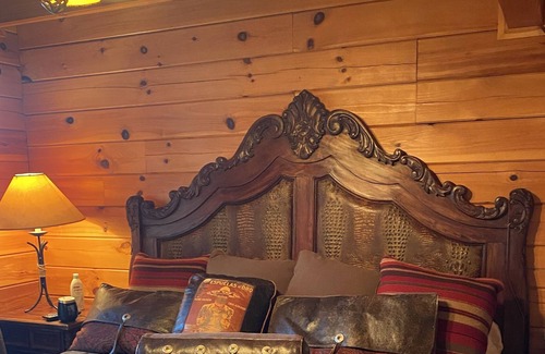 Vinita House | Log House - Beautiful View of Grand Lake of The Cherokees!