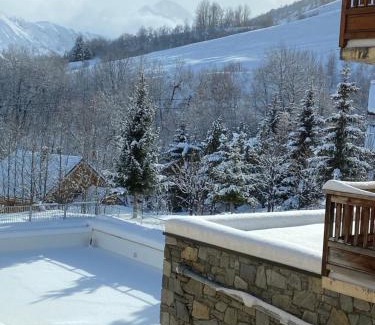 Saint-Sorlin-d'Arves Apartment | Logement 4/6 personnes à la montagne avec piscine