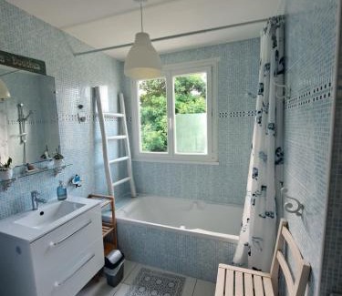 Arzon House | logement avec jardin de bord Mer PORT NAVALO