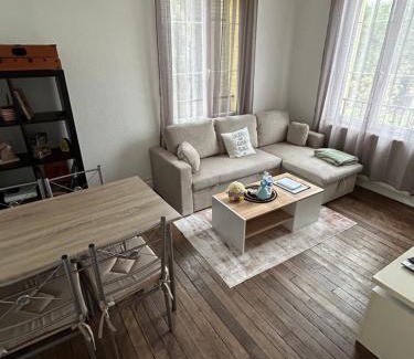 Troyes Apartment | Logement calme + stationnement