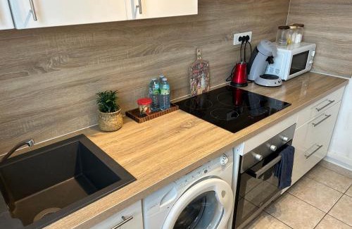 Troyes Apartment | Logement calme + stationnement