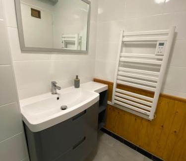 Chalamont Apartment | Logement centre ville Chalamont