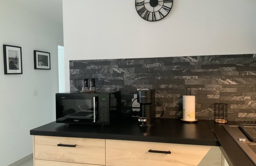 Couronne Urbaine Apartment | Logement Cosy Avec Parking