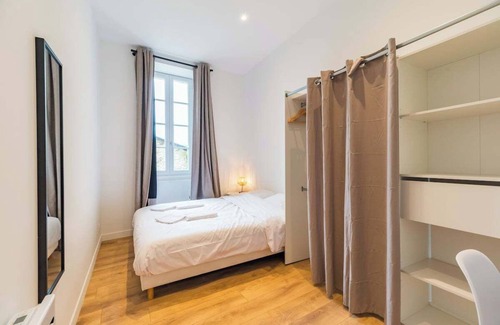 Guingamp Apartment | Logement D'exception, 4 Chambres et Babyfoot