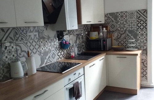 Besancon Apartment | Logement Entier : Appartement en Résidence