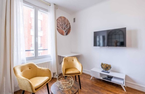 Bois-Colombes Apartment | Logement in Colombes à 15min de Paris