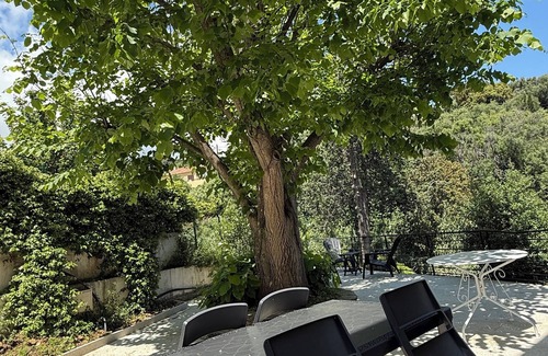 Bastia Apartment | Logement jardin privatif - Bastia sud - close to shops - 5 minutes from the beach