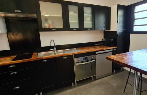 Cap Champagne Apartment | Logement Neuf à 300 Mètres de la Plage de Boucan Canot
