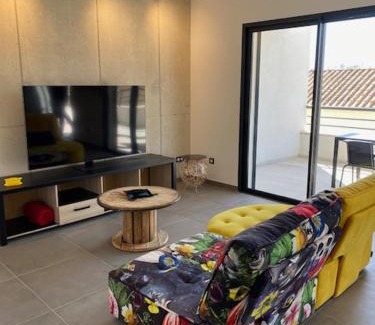 Ghisonaccia Apartment | Logement neuf-Ghisonaccia centre, à 5min de la Mer